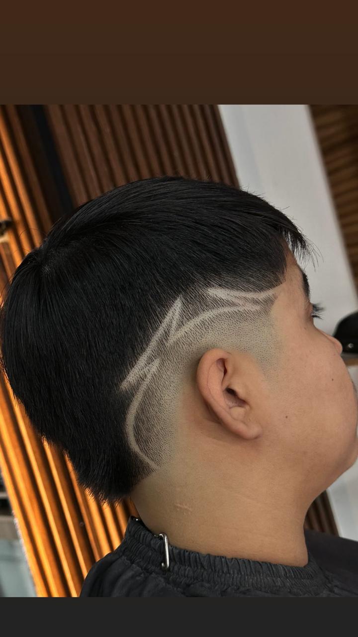 Diseño de corte reciente en Mike's Barber